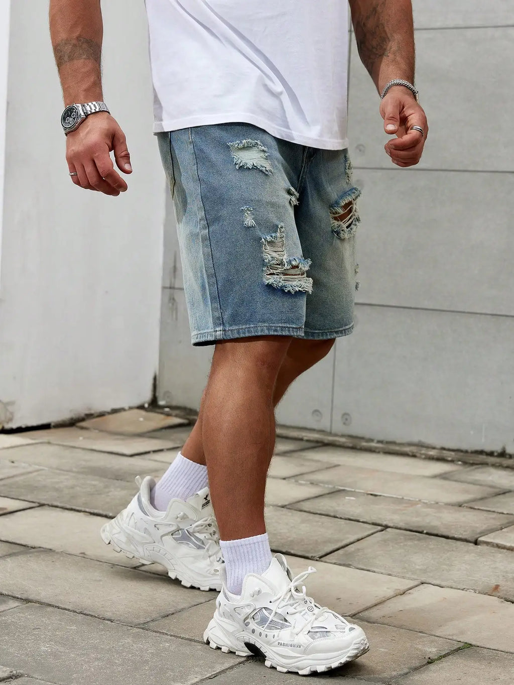 New Fashion Mens Ripped Short Jeans Brand Clothing Bermuda Summer Cotton Shorts Breathable Denim Streetwear Shorts Male